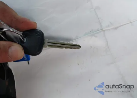 2013 Hyundai Elantra Gls z USA, uszkodzony, nr VIN 5NPDH4AE8DH264071